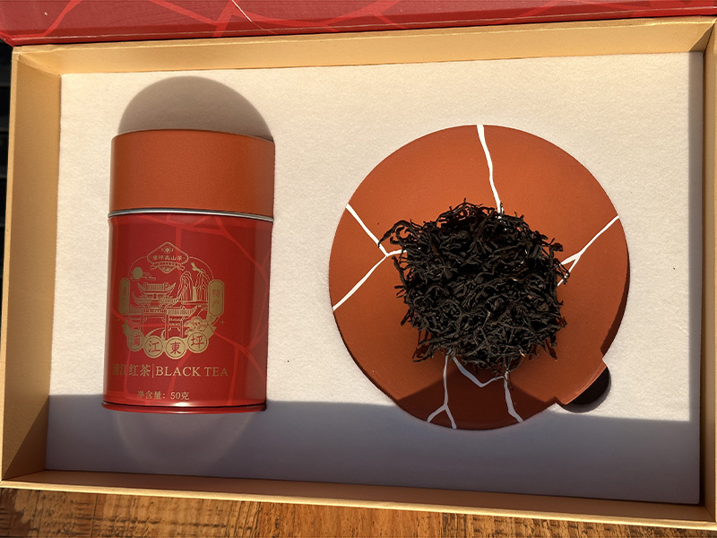 尖草坪万年上山茶与器